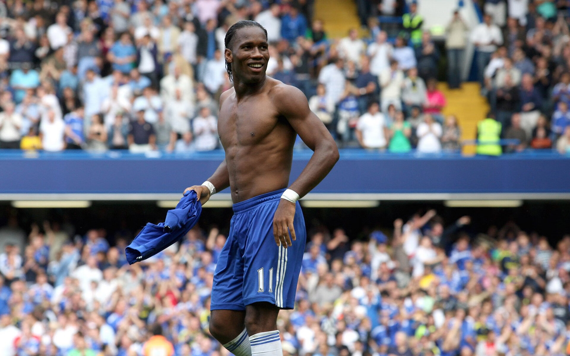 _蓝色海底漂流：探索深海的极限快感_，蓝色海底背景图片